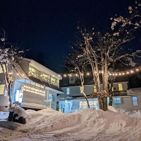 モンブラン白馬ファミリア バケーションハウス Villa Hakuba Exterior photo